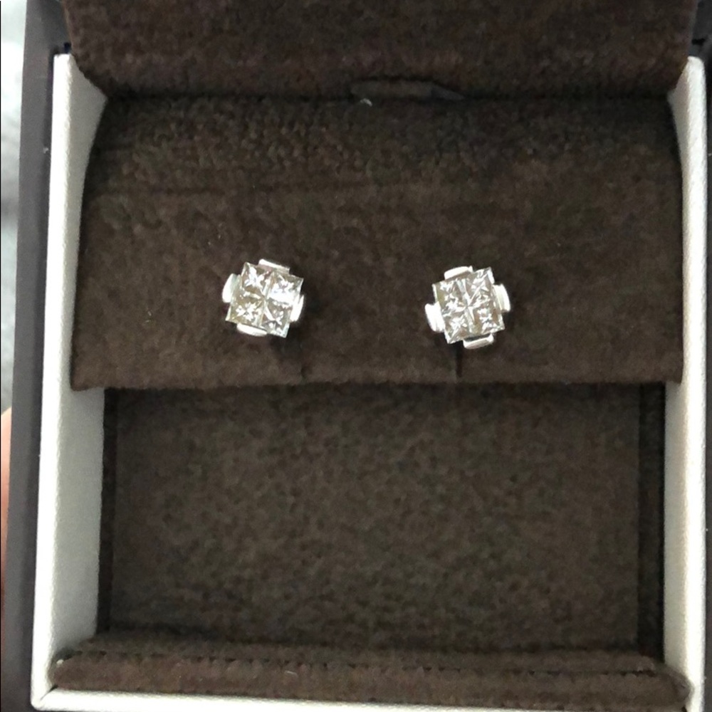 Diamond earrings